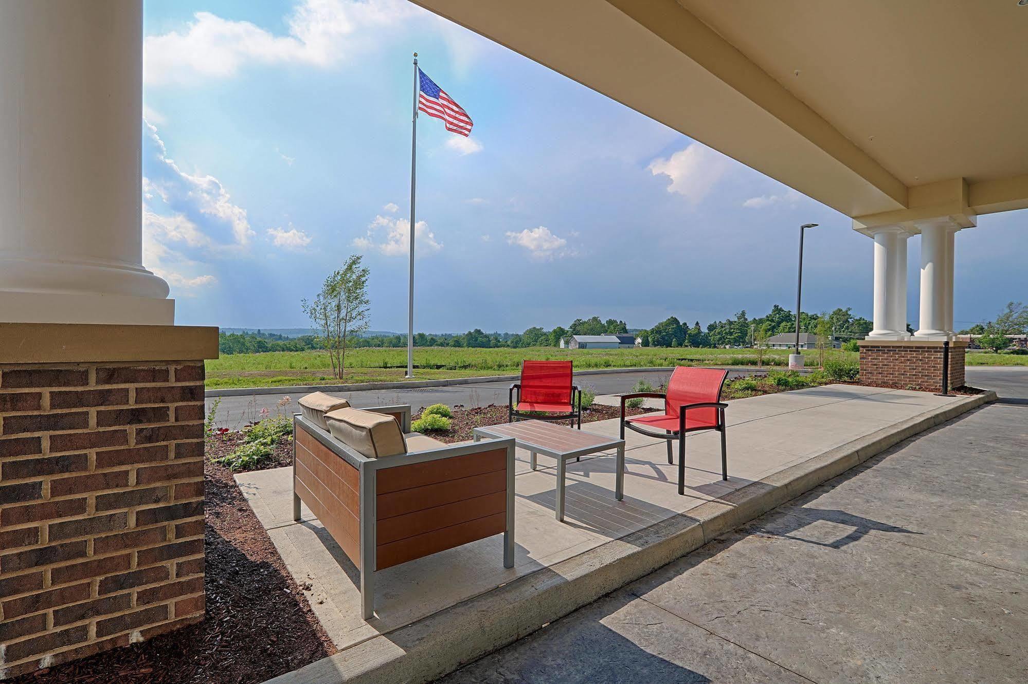 Hampton Inn&Suites Cazenovia, NY Exterior foto